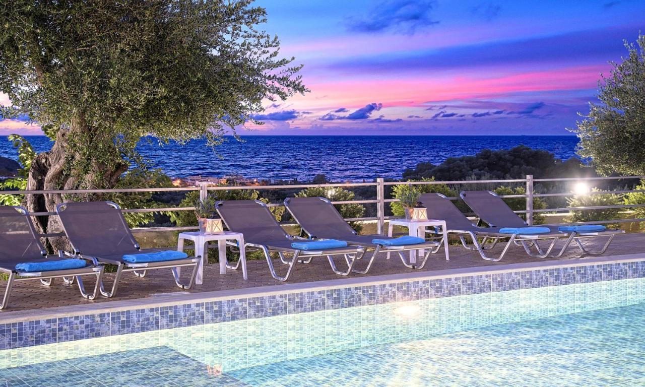 Aqua Blue Villas With Heated Pool Mathes Exterior photo