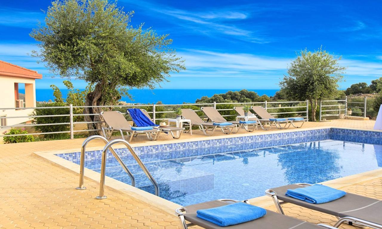 Aqua Blue Villas With Heated Pool Mathes Exterior photo